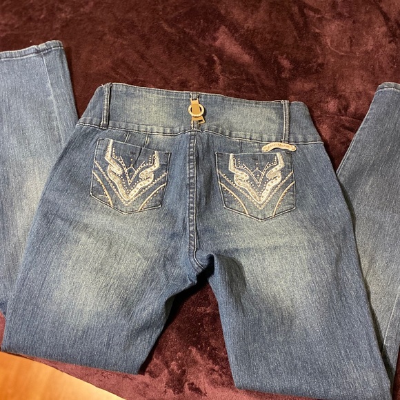 Super stretchy Jeans! - Picture 2 of 5